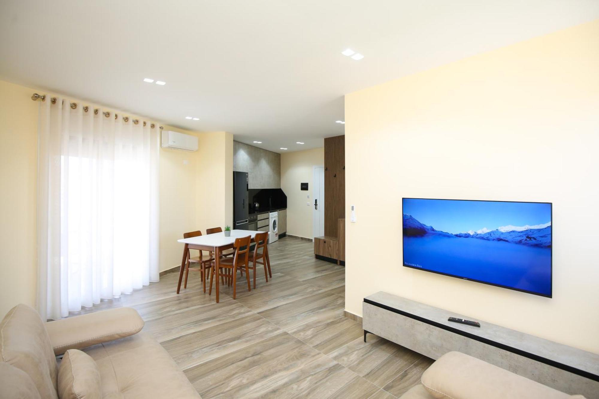 Queen Apartmets Vlore Exterior photo