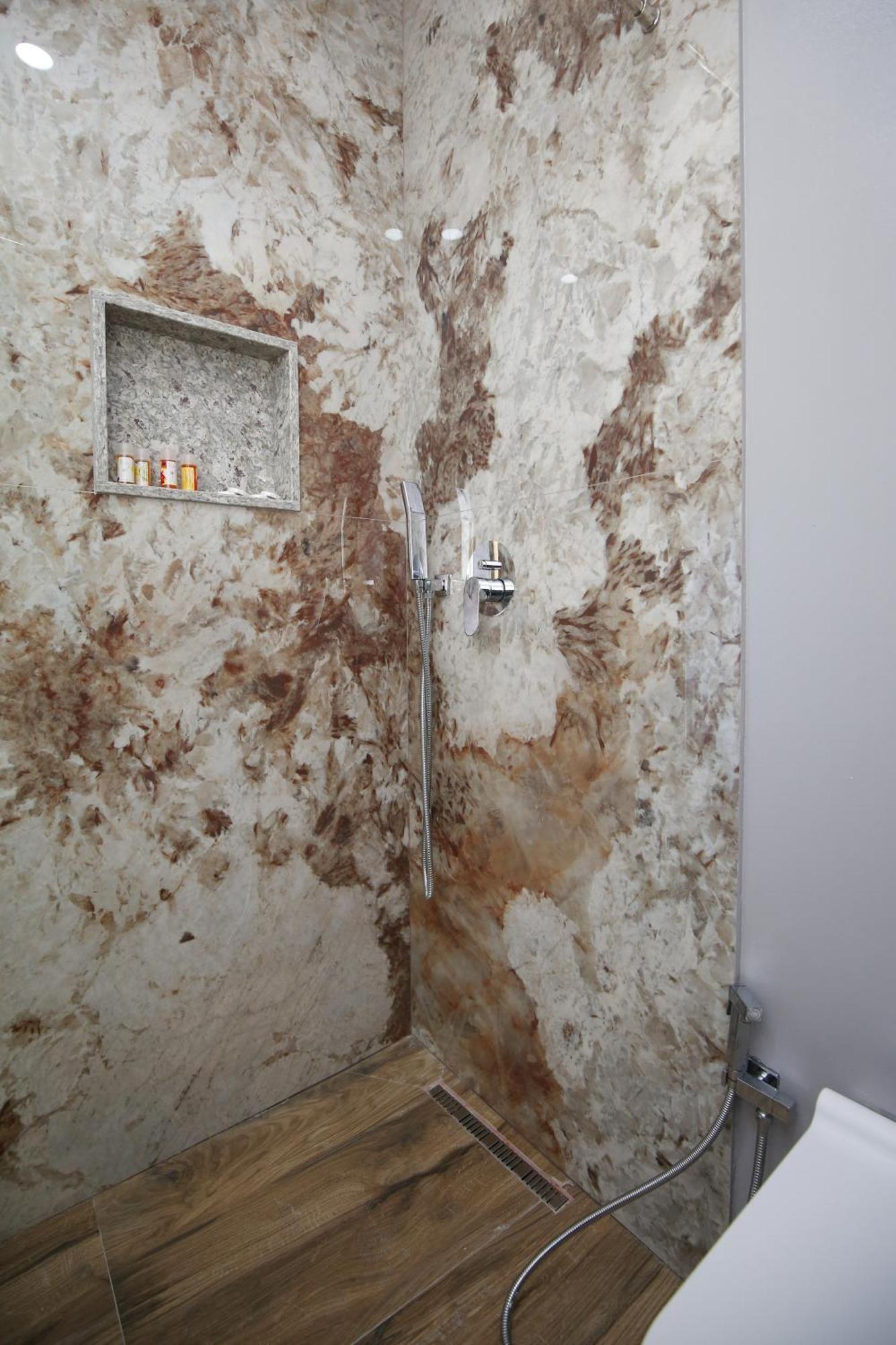 Queen Apartmets Vlore Room photo