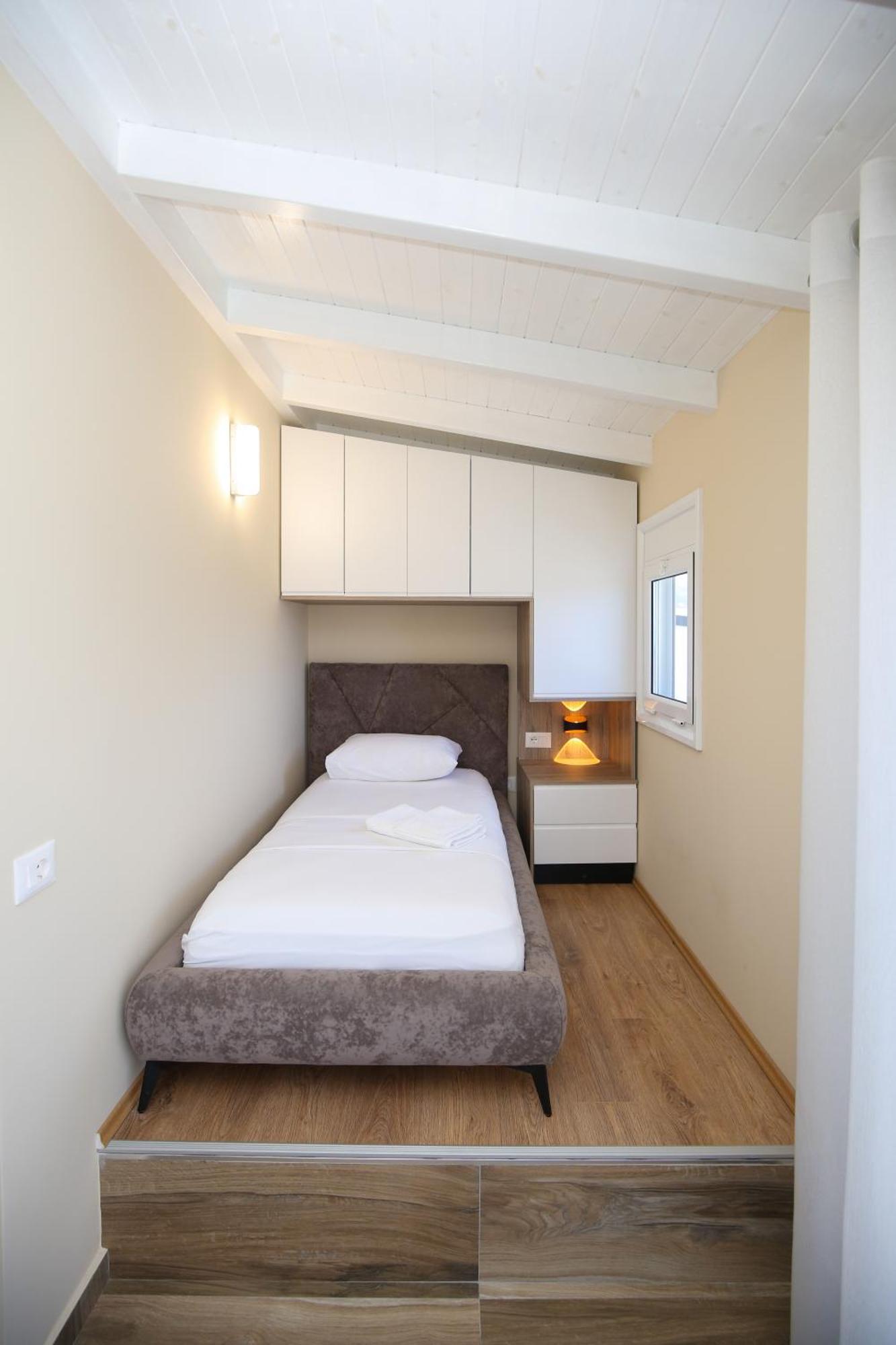 Queen Apartmets Vlore Room photo